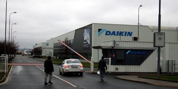 Bitka cizinců přímo v Daikinu vznikla kvůli šroubku