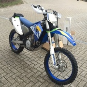 Čtenář prosí o pomoc! Vykradli mu garáž a zmizely motorky i vybavení na ně.