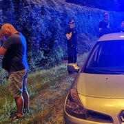 Opilý řidič na sebe upozornil projetím křižovatky na červenou