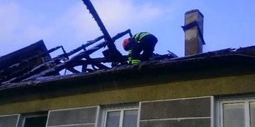 Shořela stodola i rodinný dům