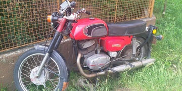 Na Slovanech mi ukradli motorku ČZ 175