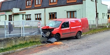 Příčinou nehody byl údajný úlek řidičky