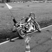 Motocyklista bohužel boj o život prohrál a v nemocnici zemřel