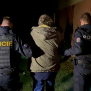 Všímavý soused velmi napomohl objasnit sérii vloupání