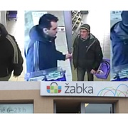 Toto jsou lupiči ze Žabky! Poznáte je?