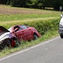 Protijedoucí auto vytlačilo vůz ke krajnici a ten v následném smyku havaroval