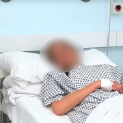 Brutálně napadená žena utrpěla mnohačetná zranění