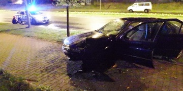 DNES V NOCI:  U pošty auto srazilo chodce a na Sukově třídě jiné zase dokázalo pokácet strom