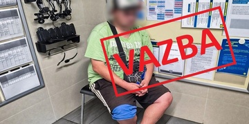 Tak dlouho se chodí se džbánem pro vodu, až tě zavřou za blbou hruškovici