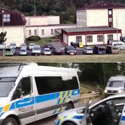 Vzpoura v zařízení pro zajištění cizinců
