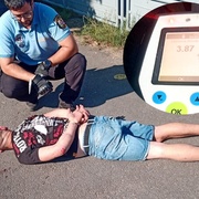 S téměř čtyřmi promile napadl strážníka