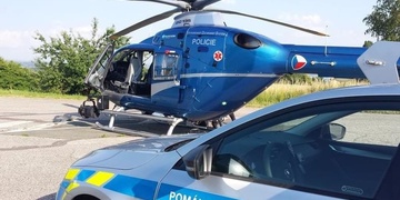Zloděj při ujíždění policii ohrožoval řidiče i chodce