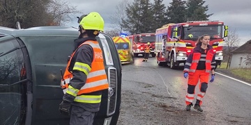 Dopravní nehoda, ve vozidle cestovaly i děti
