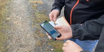 Dvojice podvodníčků se zaměřila na mobilní telefony