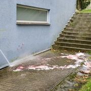 V Brněnské ulici nalezli muže v tratolišti krve