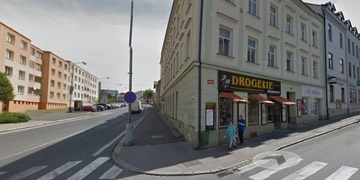 Dvě loupeže za večer spáchal mladík s boxerem