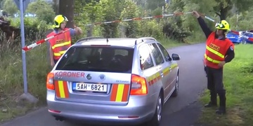 Muž zemřel za volantem vozu