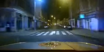 Auto ukradl tchýni a se zákazem řízení vyrazil na projížďku