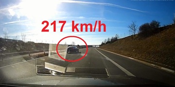 Předjel hlídku policie ve 217 km/h
