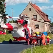 Muž při pádu utrpěl vážná zranění