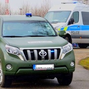Policie ČR: Tam kde Hyundai selhal, jede nyní Toyota Land Cruiser