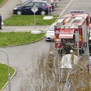 Z BMW se začal valit dým