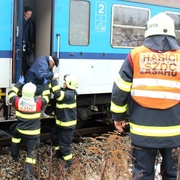 V Horní Bříze vlak srazil a na místě usmrtil patnáctiletou dívku