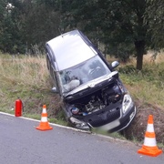 Řidič při nehodě utrpěl vážná zranění