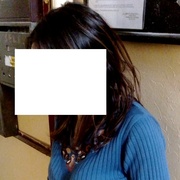 Bosá žena s téměř třemi promile děsila obyvatele domu