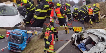 Vážná dopravní nehoda, na místě zasahovaly všechny záchranné složky a přistával i vrtulník leteckých záchranářů