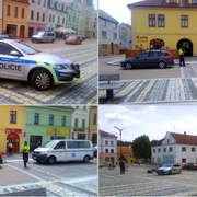Opilý řidič nacouval do sanitky