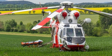 Na hlavu mu spadlo třistakilové závaží