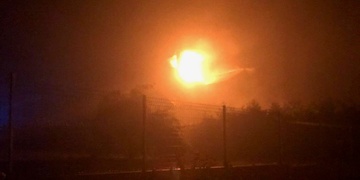 Blesk zapálil dům, dva lidé jsou zranění