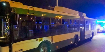 Ženu srazil trolejbus