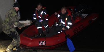 Místo topícího se v nemocnici skončil oznamovatel