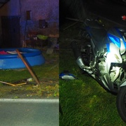 Těžce opilý motorkář projel plotem