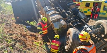 Policisté pátrají po svědcích této tragické dopravní nehody