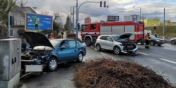 Střet dvou aut na Vejprnické