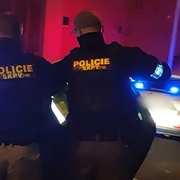 Šestnáctiletého chlapce přepadl muž s nožem
