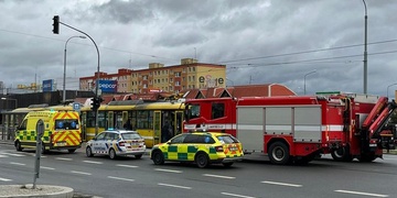 Střet tramvaje s chodkyní, druhý tento týden