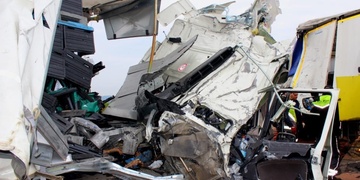 Velká nehoda kamionů téměř uzavřela dálnici D5 - , , 