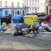 Čistá Plzeň, problémové lokality a uklízečka na pervitinu