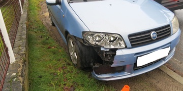 Opilý řidič ujel od nehody