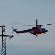 Na Doubravce málem uhořel muž, LZS ho transportuje do nemocnice na Vinohradech