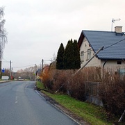 Shodil sloup na dům a z místa nehody ujel