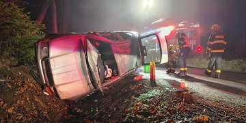 Smyk na namrzlé vozovce skončil vážnou nehodou