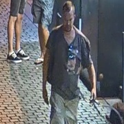 Policie pátrá po muži se psem