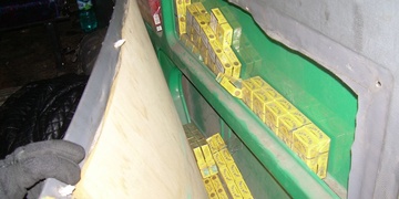 Cizinci do Čech pašují cigarety