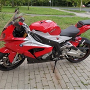 Policie pátrá po ukradeném motocyklu