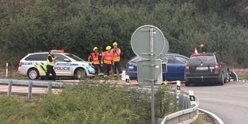 Za střetem vozů v křižovatce bylo nedání přednosti